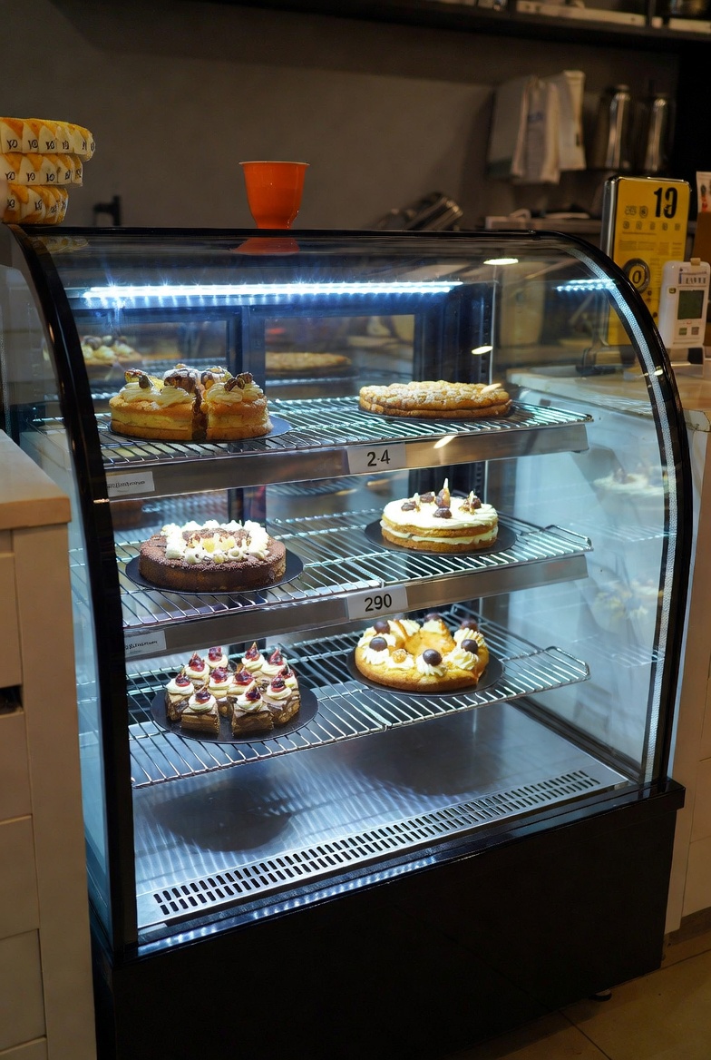 LED Aydınlatmalı Mini Pasta Teşhir Dolabı 90 cm